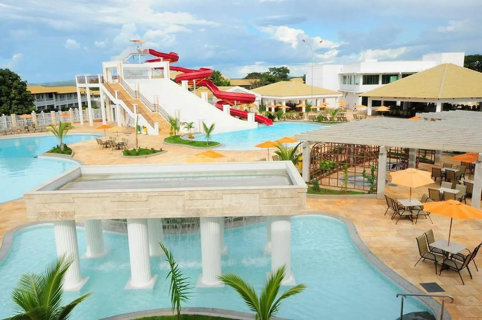 Lacqua Diroma Parque Piscina De Ondas Contagem Brazil