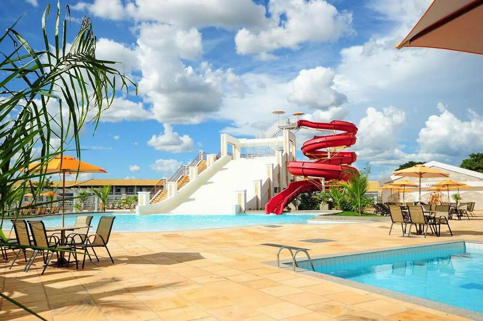 Lacqua Diroma Parque Piscina De Ondas Contagem 0*,  Brazil